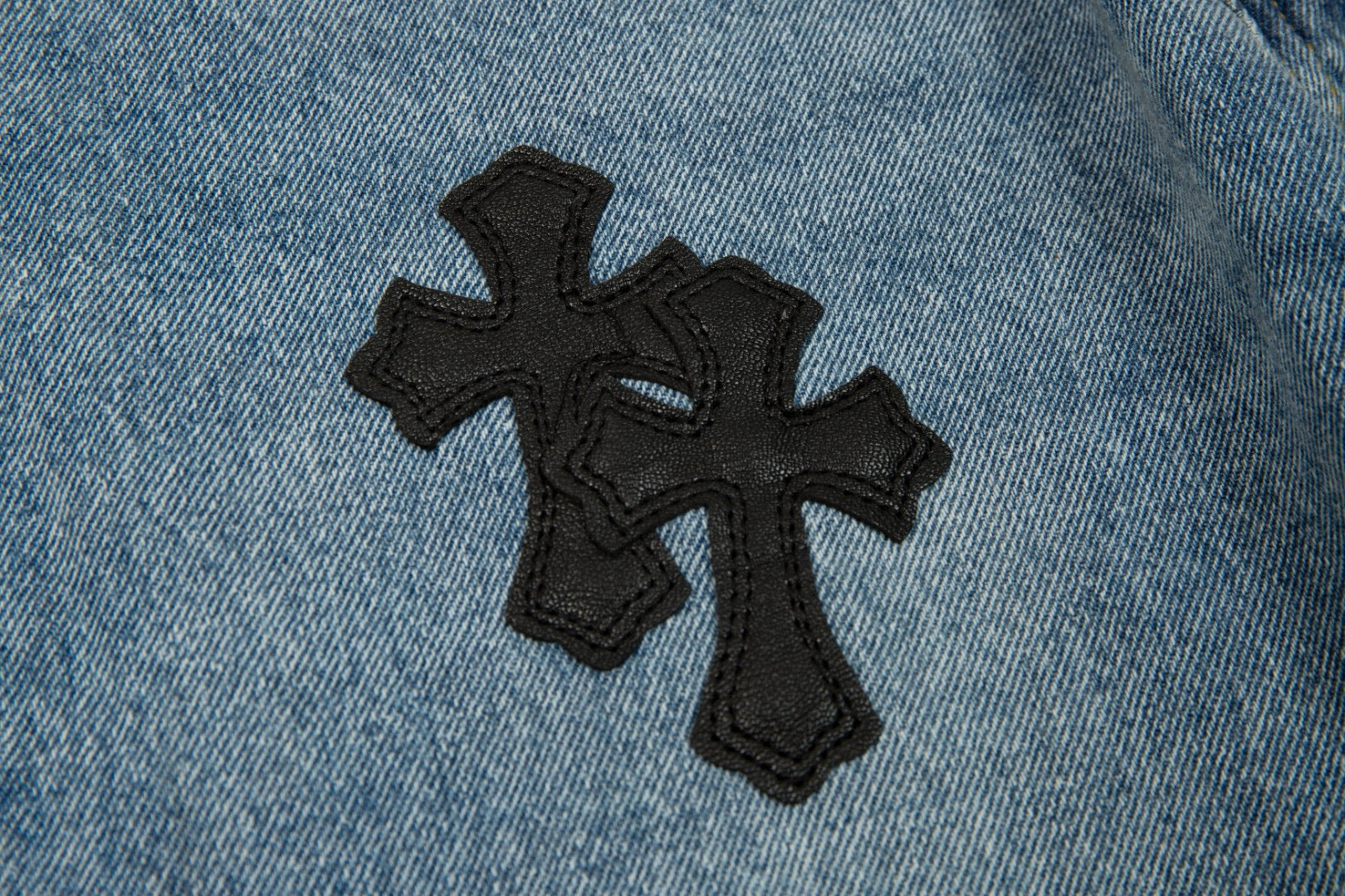 CHROME HEARTS X LEVI'S CROSS PATCH JEANS - netstar®